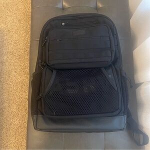 0200. CORDURA® MODULAR 2-IN-1 CROSSBODY BACKPACK - BLACK